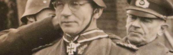 vier original Fotos Ritterkreuzverleihung Dr. phil. Hans Speidel 1944